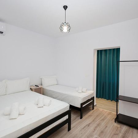 Guesthouse Noke Berat Luaran gambar
