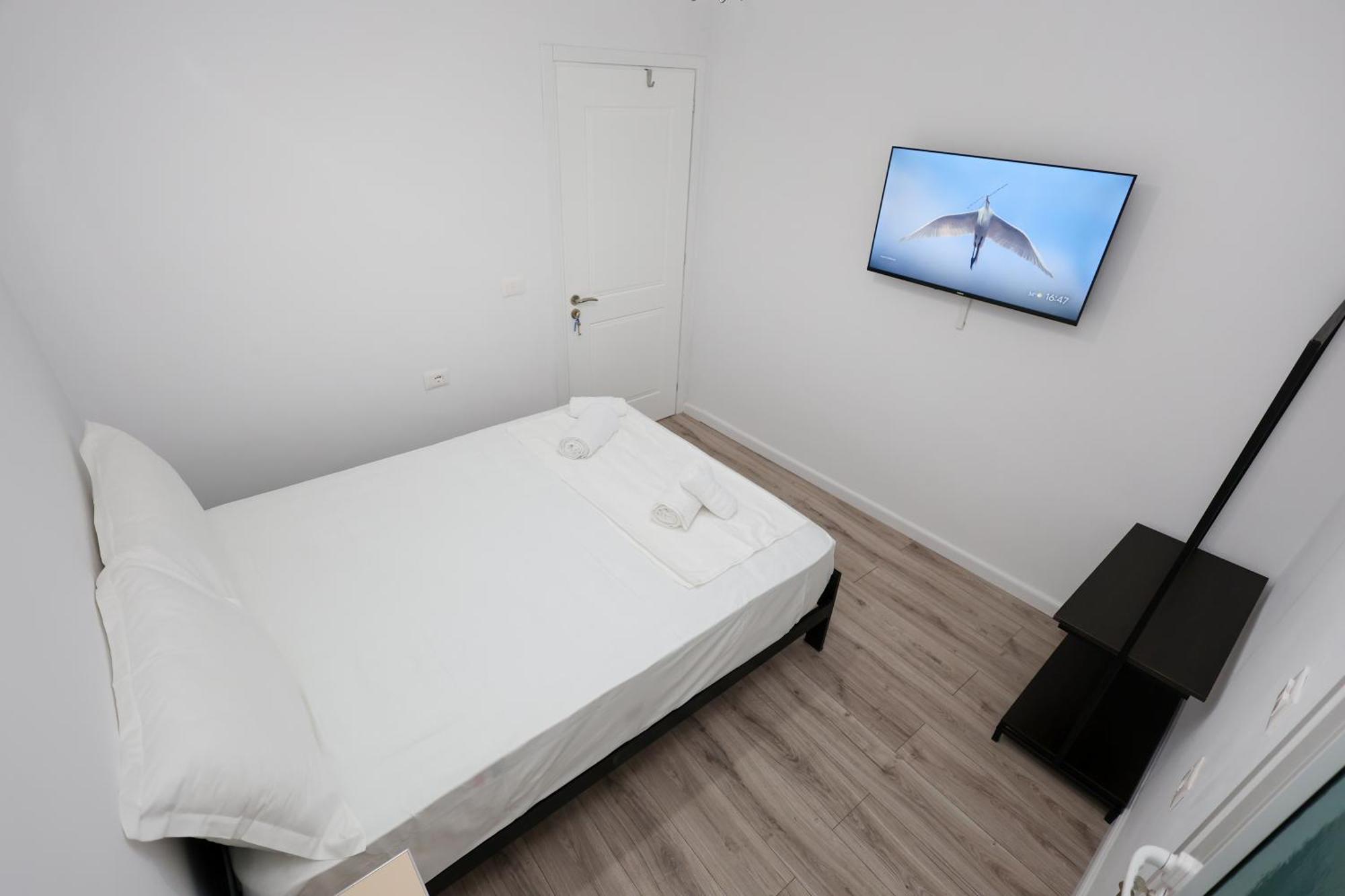 Guesthouse Noke Berat Luaran gambar