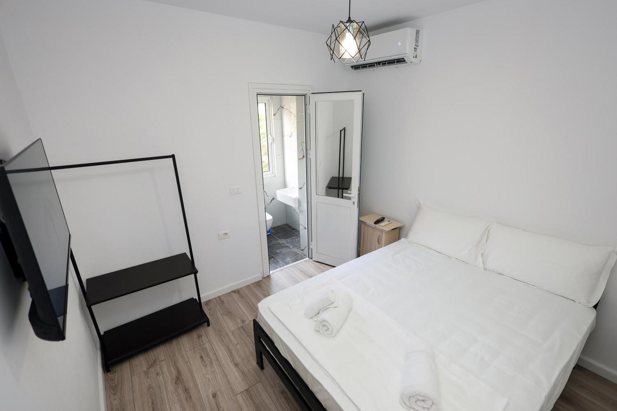 Guesthouse Noke Berat Luaran gambar