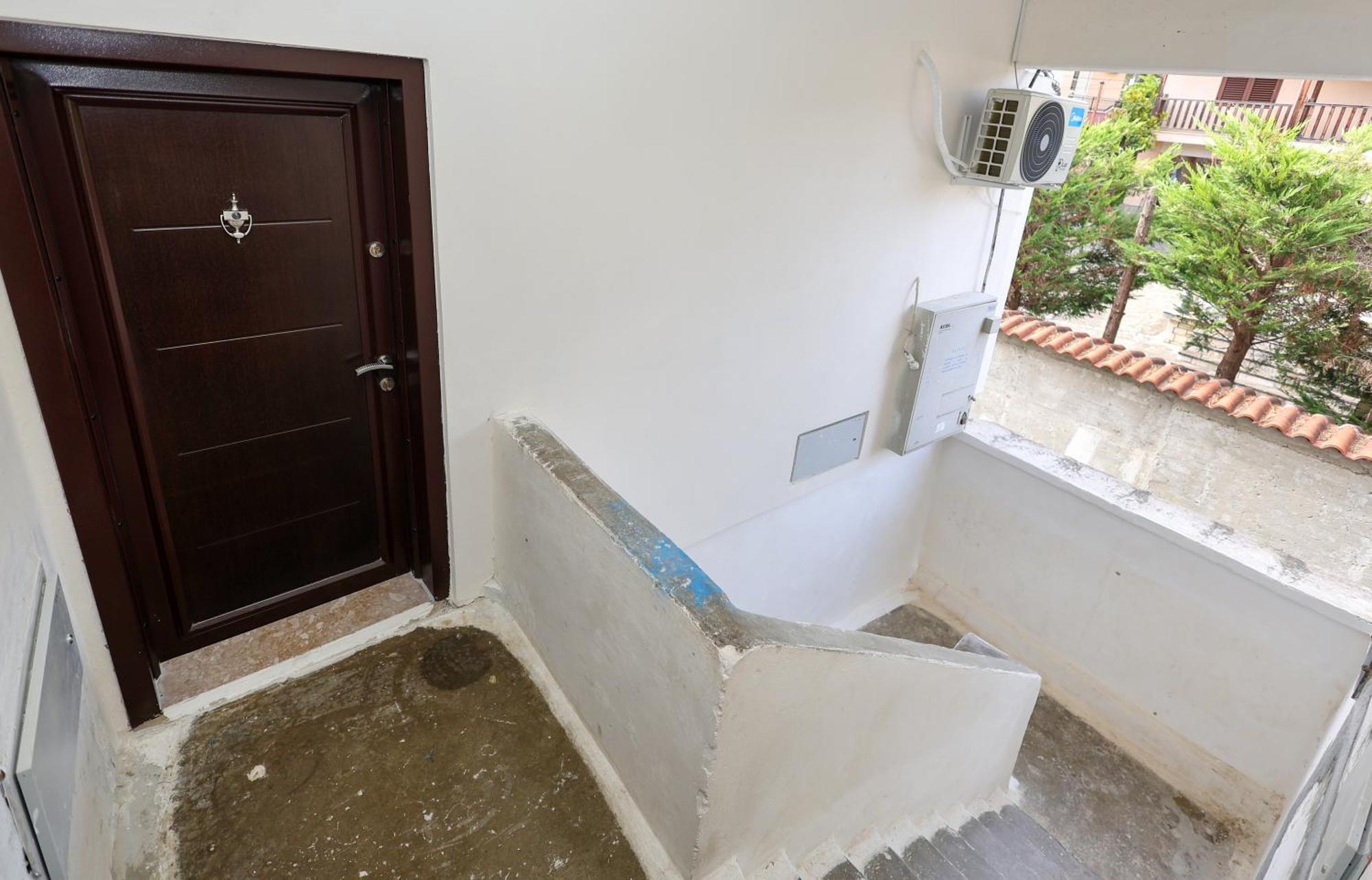 Guesthouse Noke Berat Luaran gambar
