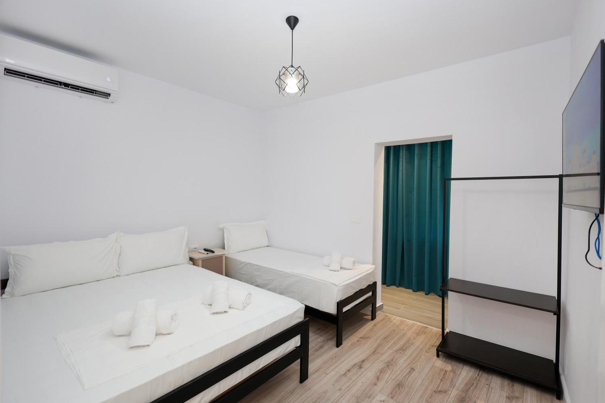 Guesthouse Noke Berat Luaran gambar