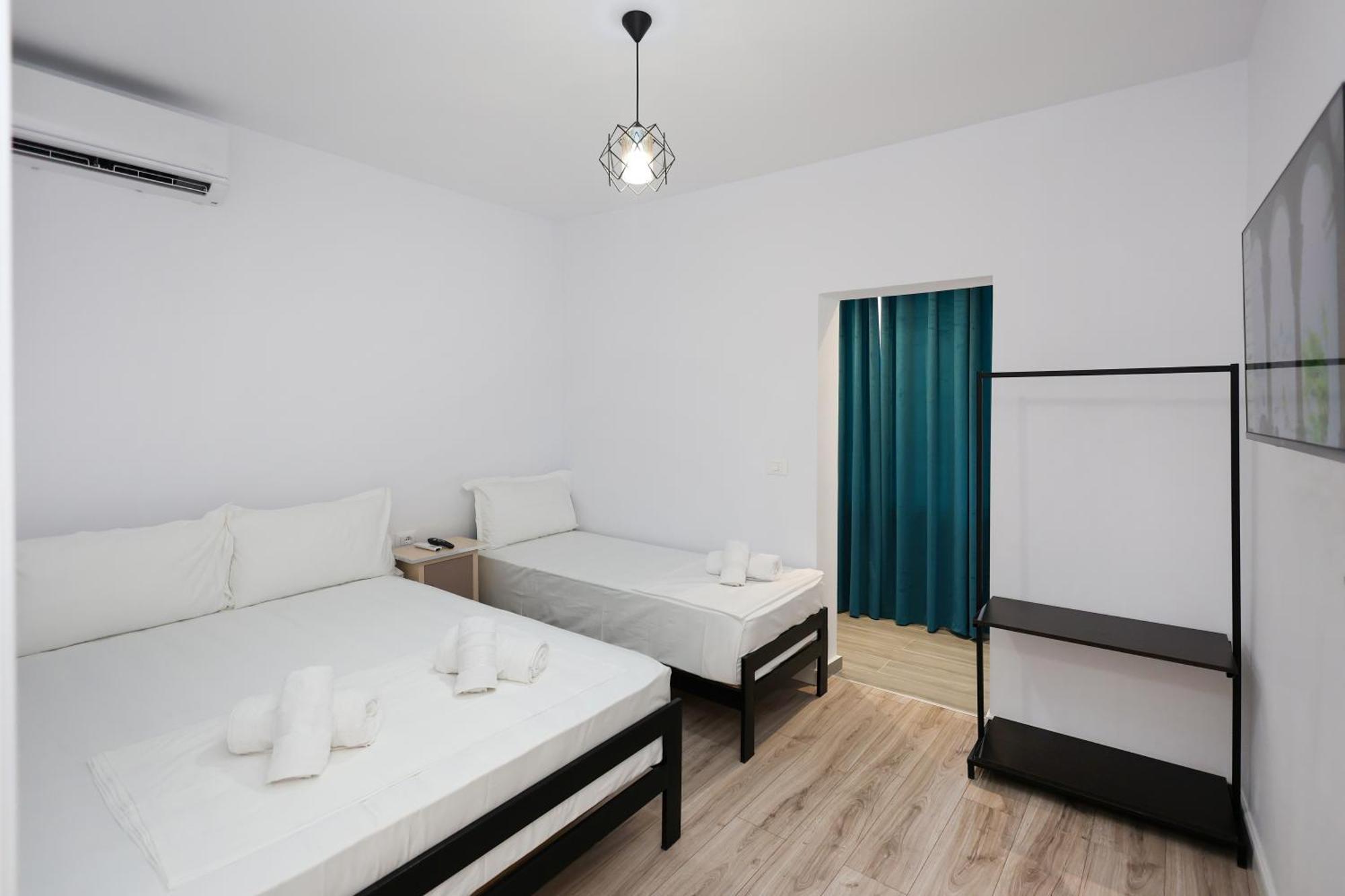 Guesthouse Noke Berat Luaran gambar